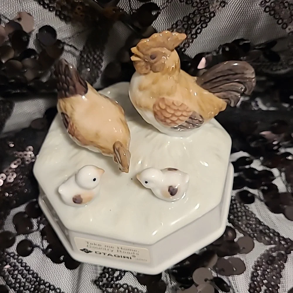 VINTAGE Otagiri Japan collectable Trinket box and Music Box Bird themed. - Picture 5 of 8
